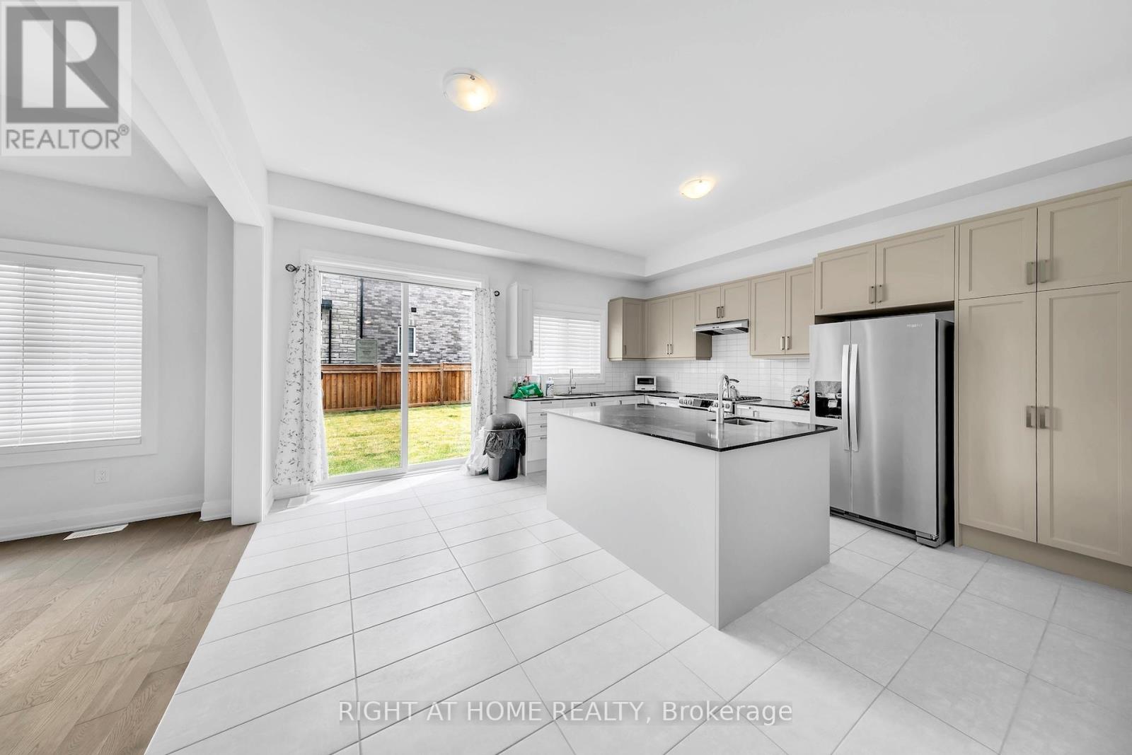 Upper - 3 Speciosa Street, Richmond Hill, Ontario  L4E 2Y5 - Photo 16 - N13507808