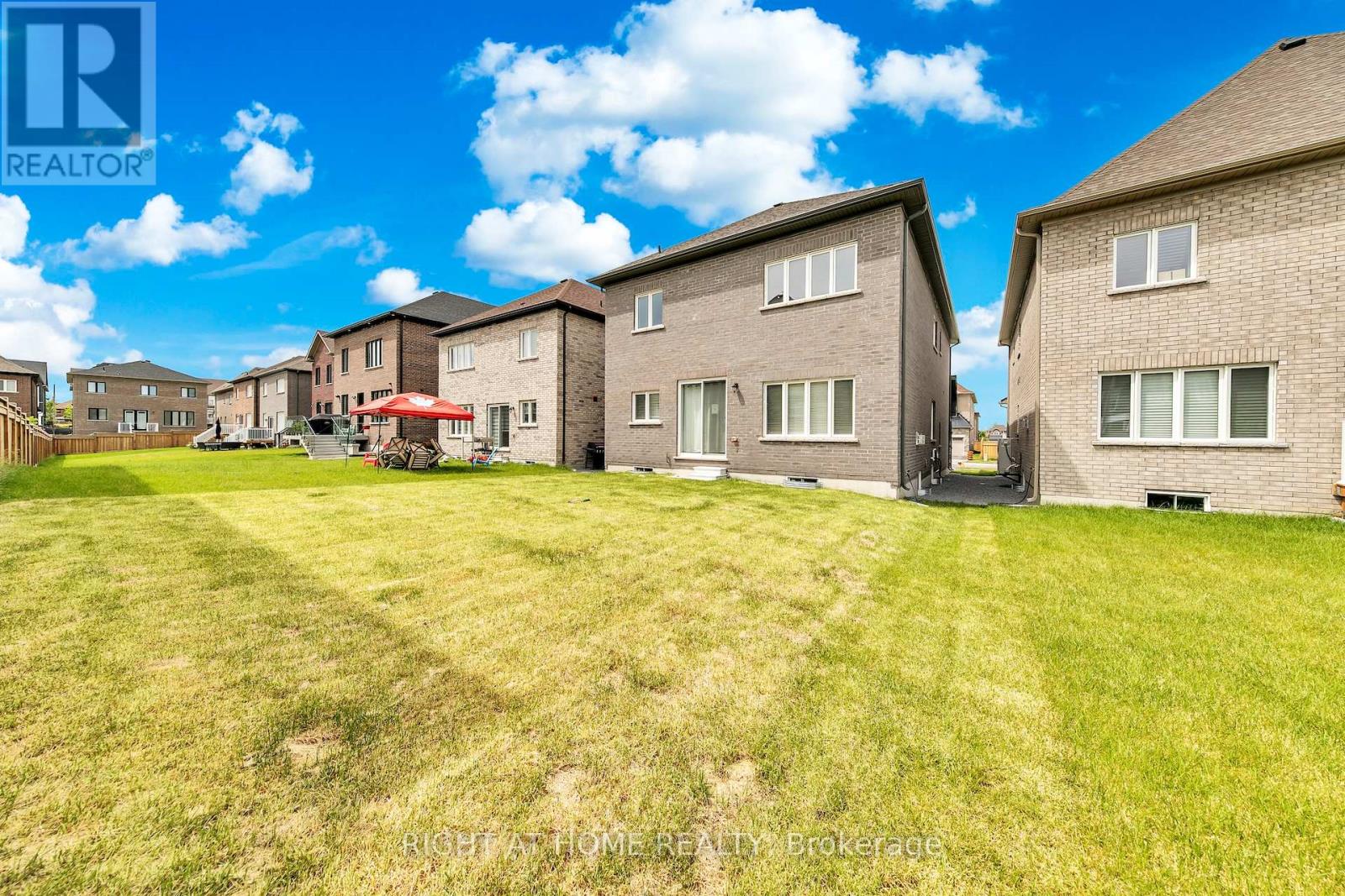 Upper - 3 Speciosa Street, Richmond Hill, Ontario  L4E 2Y5 - Photo 4 - N13507808