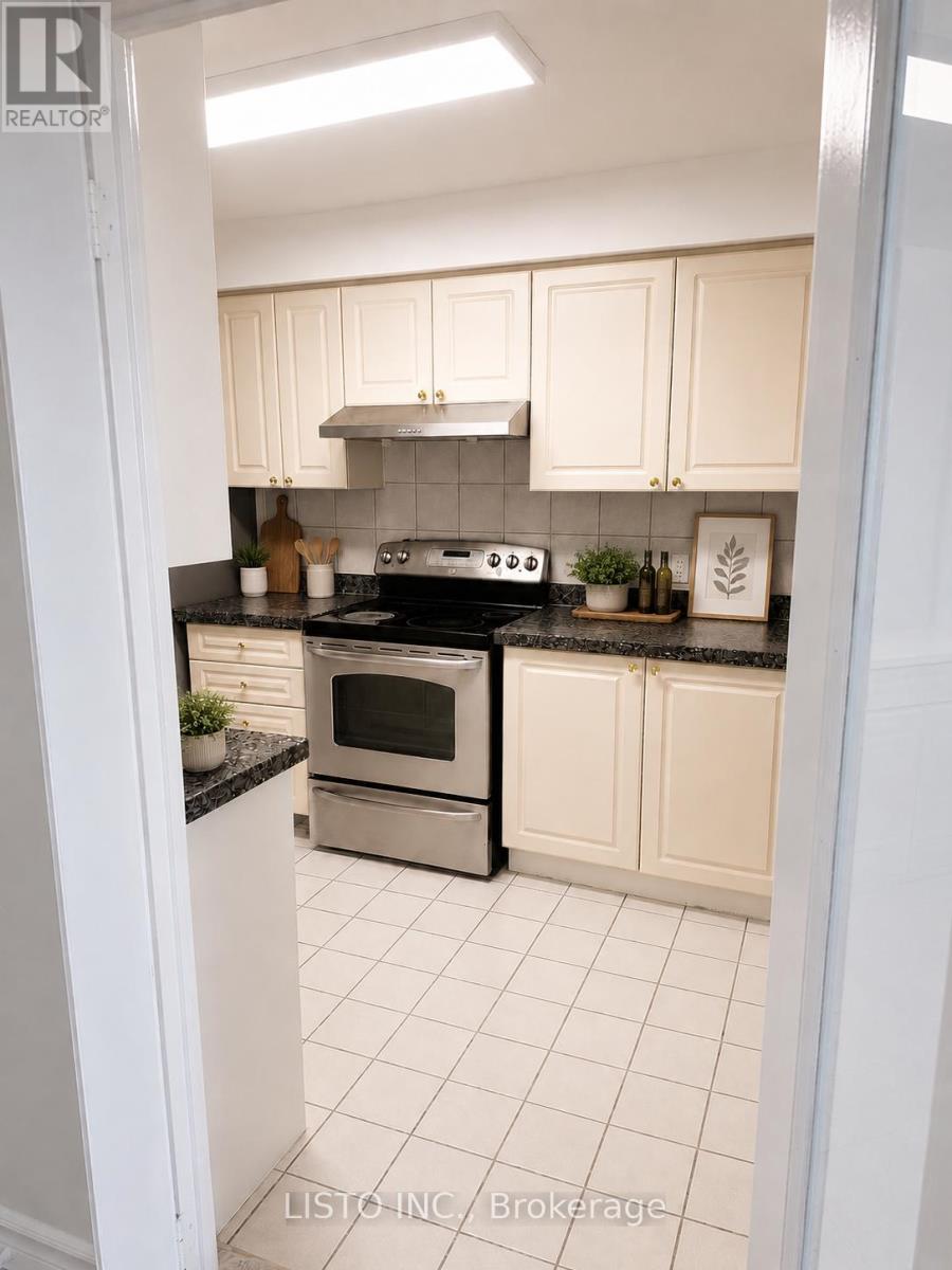 2009 - 8 Lee Centre Drive, Toronto, Ontario  M1H 3H8 - Photo 12 - E13507824
