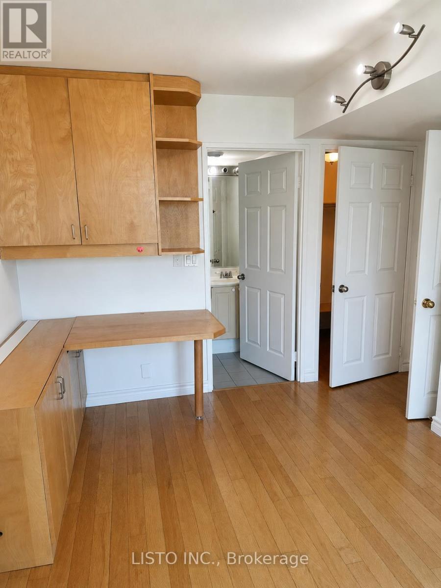 2009 - 8 Lee Centre Drive, Toronto, Ontario  M1H 3H8 - Photo 20 - E13507824