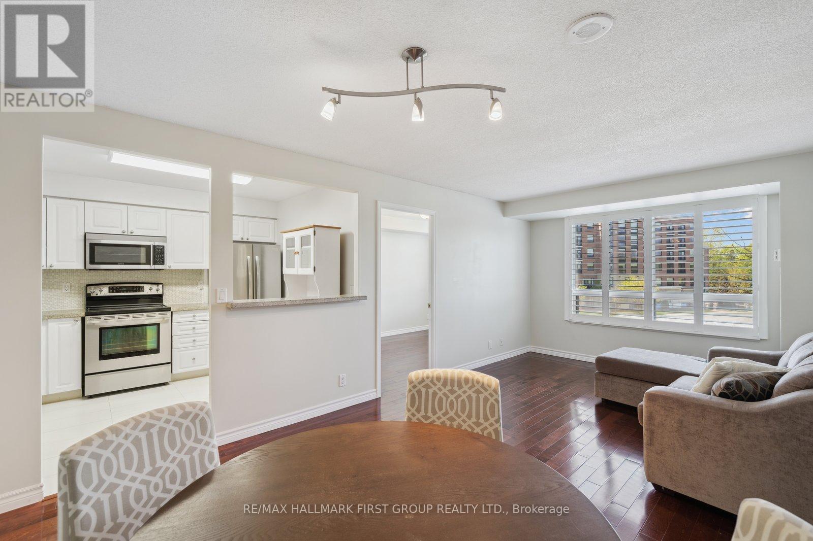 304 - 1000 The Esplanade N, Pickering, Ontario L1V 6V4 - Photo 12 - E13507848