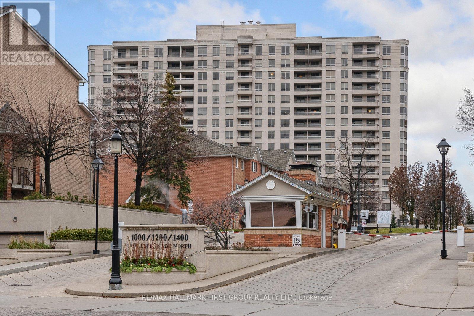 304 - 1000 The Esplanade N, Pickering, Ontario L1V 6V4 - Photo 2 - E13507848