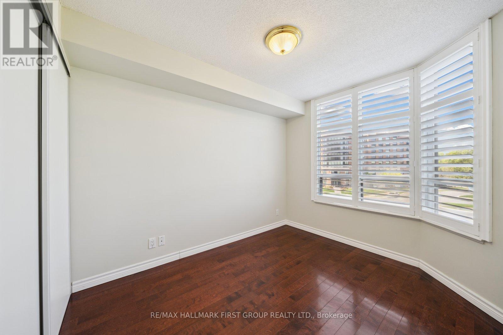 304 - 1000 The Esplanade N, Pickering, Ontario L1V 6V4 - Photo 22 - E13507848