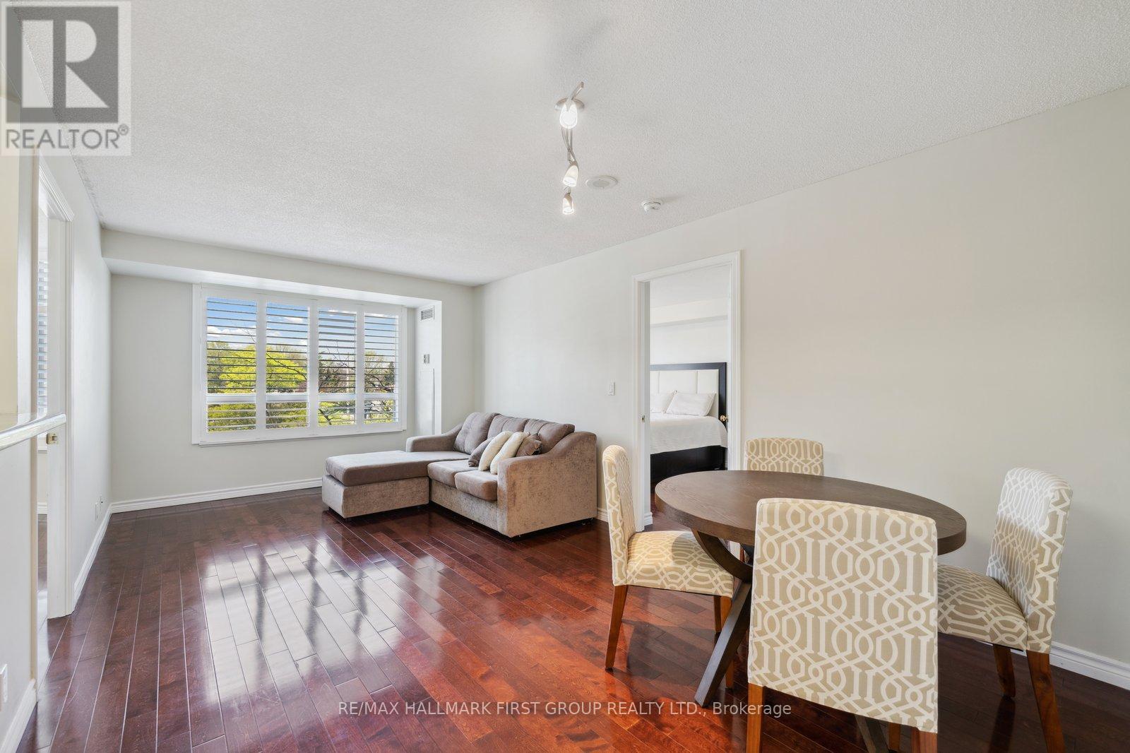 304 - 1000 The Esplanade N, Pickering, Ontario L1V 6V4 - Photo 6 - E13507848