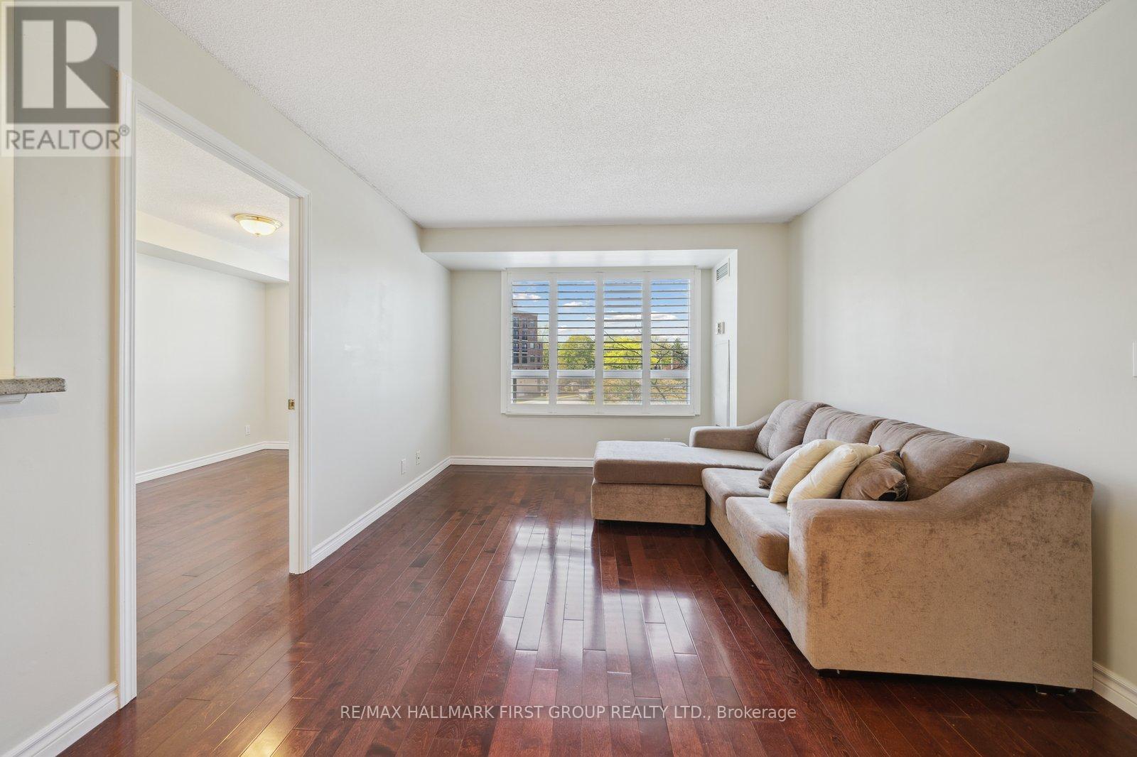 304 - 1000 The Esplanade N, Pickering, Ontario L1V 6V4 - Photo 8 - E13507848