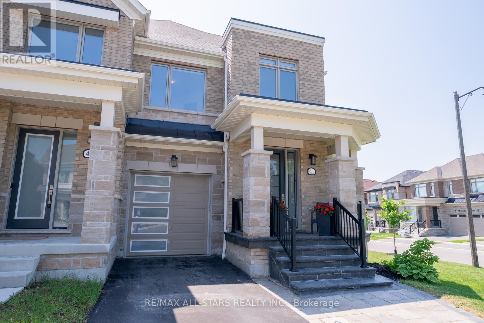 41 Seedling Crescent, Whitchurch-Stouffville, Ontario  L4A 4V5 - Photo 3 - N13507874