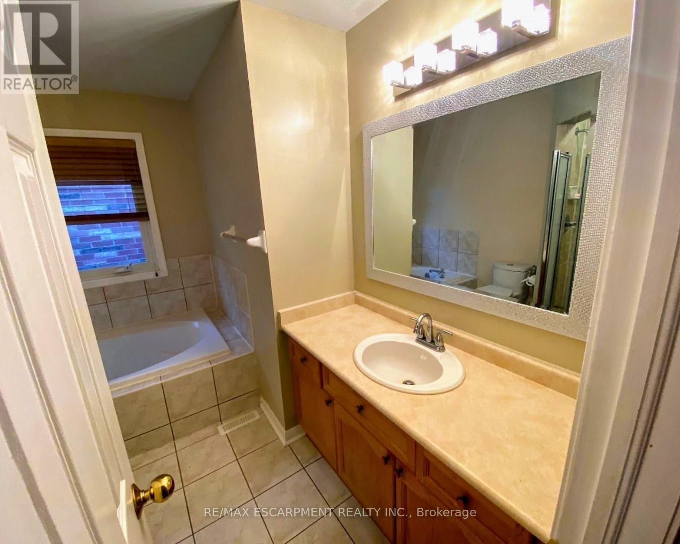 3824 Milkwood Crescent, Mississauga, Ontario  L5N 8H4 - Photo 14 - W13507828