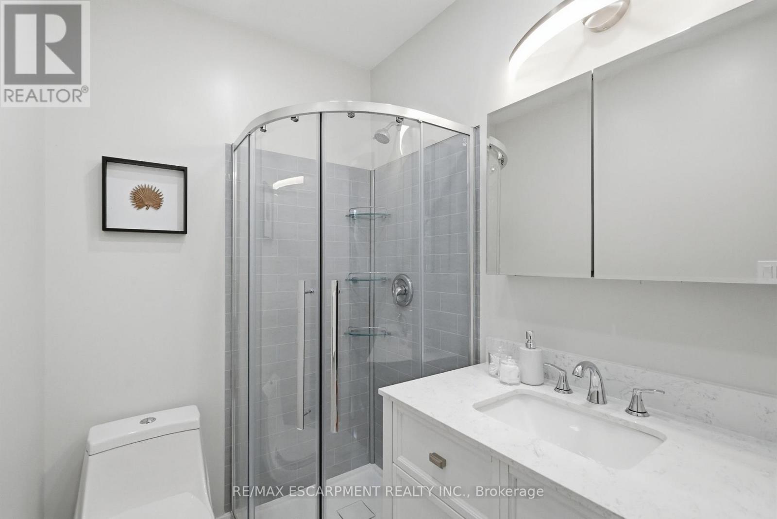 410 Beach Boulevard, Hamilton, Ontario  L8H 6W7 - Photo 10 - X13507814