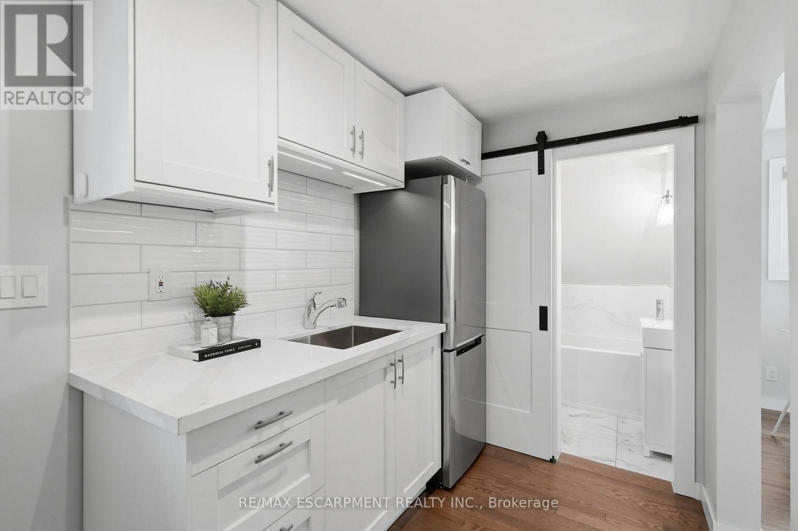 410 Beach Boulevard, Hamilton, Ontario  L8H 6W7 - Photo 11 - X13507814