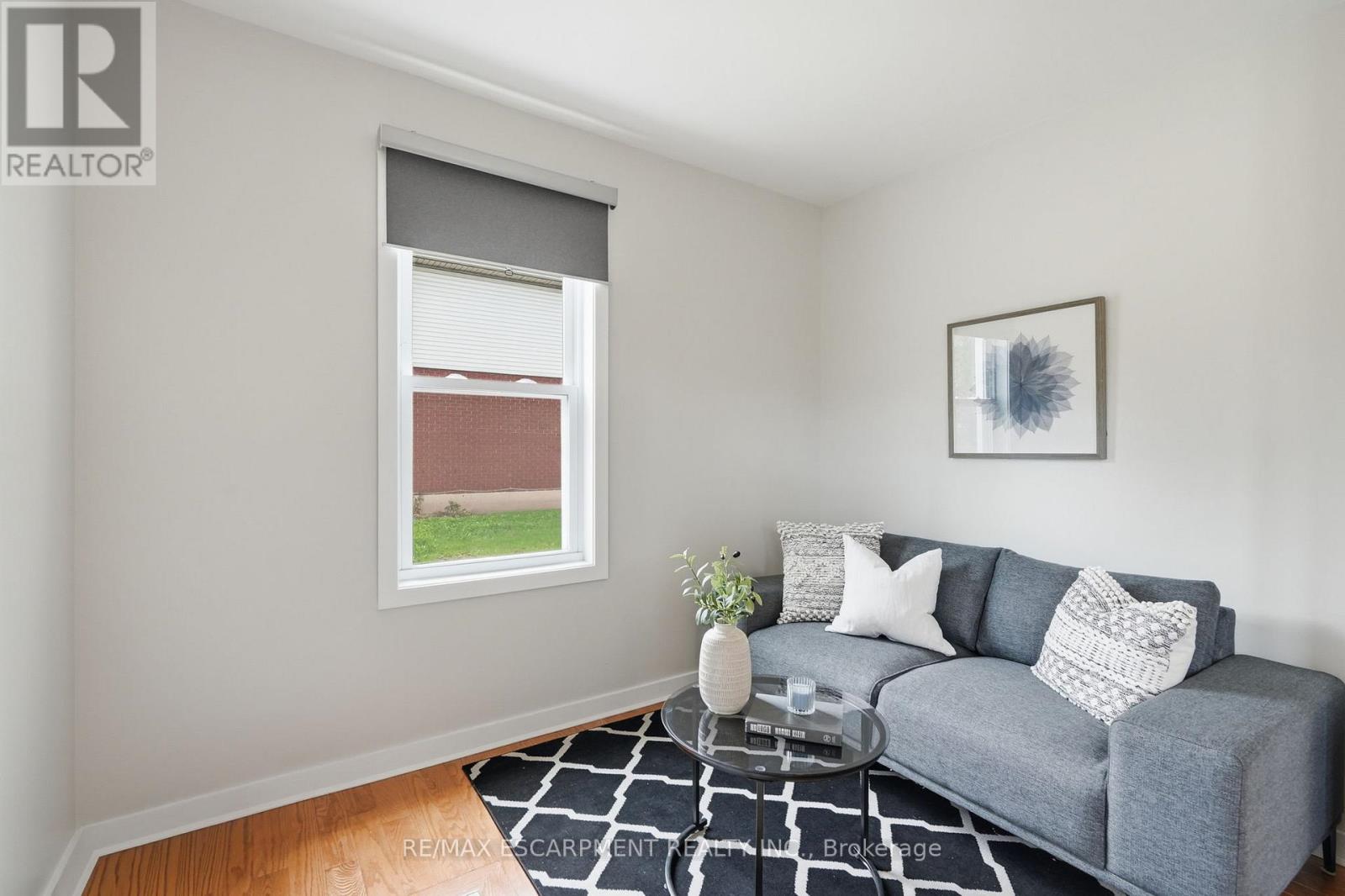 410 Beach Boulevard, Hamilton, Ontario  L8H 6W7 - Photo 2 - X13507814