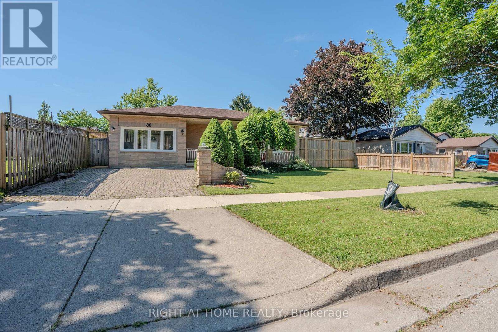 80 Chilton Drive, Hamilton, Ontario  L8J 1M4 - Photo 2 - X13507852