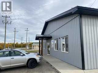 11 1st Avenue, Fox Creek, Alberta  T0H 1P0 - Photo 1 - A2273928