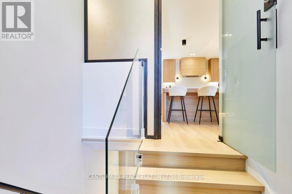 56 Broadlands Boulevard, Toronto, Ontario  M3A 1J3 - Photo 4 - C13497590