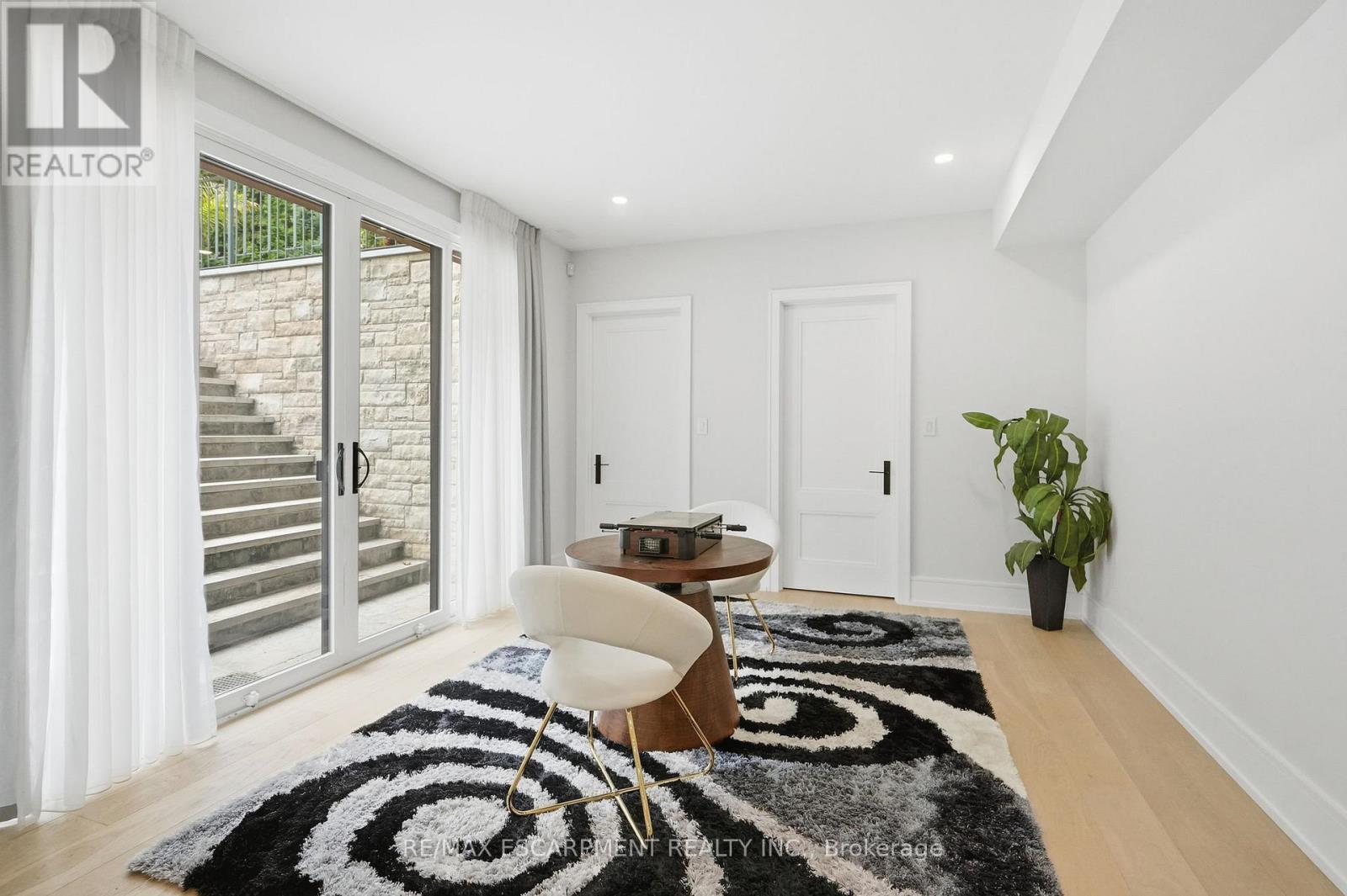 1544 Lochlin Trail, Mississauga, Ontario  L5G 3V7 - Photo 41 - W13507450