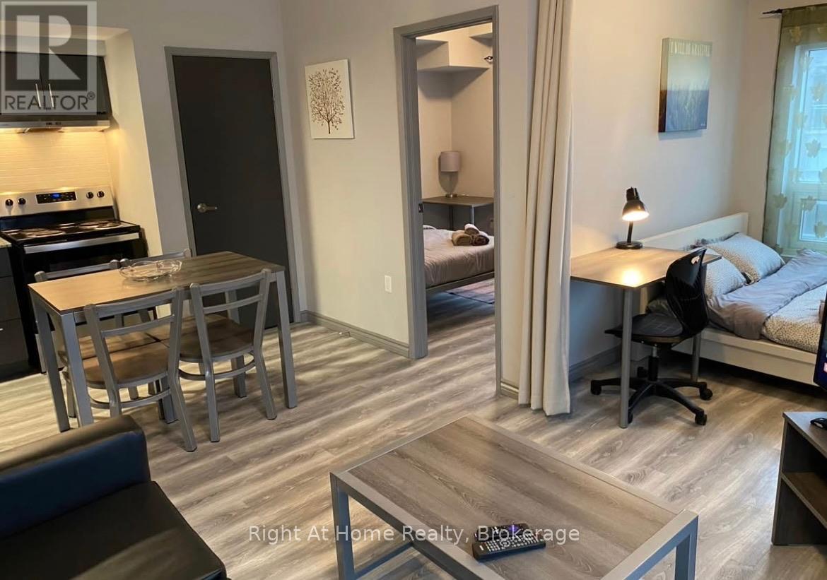 H201 - 275 Larch Street, Waterloo, Ontario  N2H 0J5 - Photo 3 - X13507904