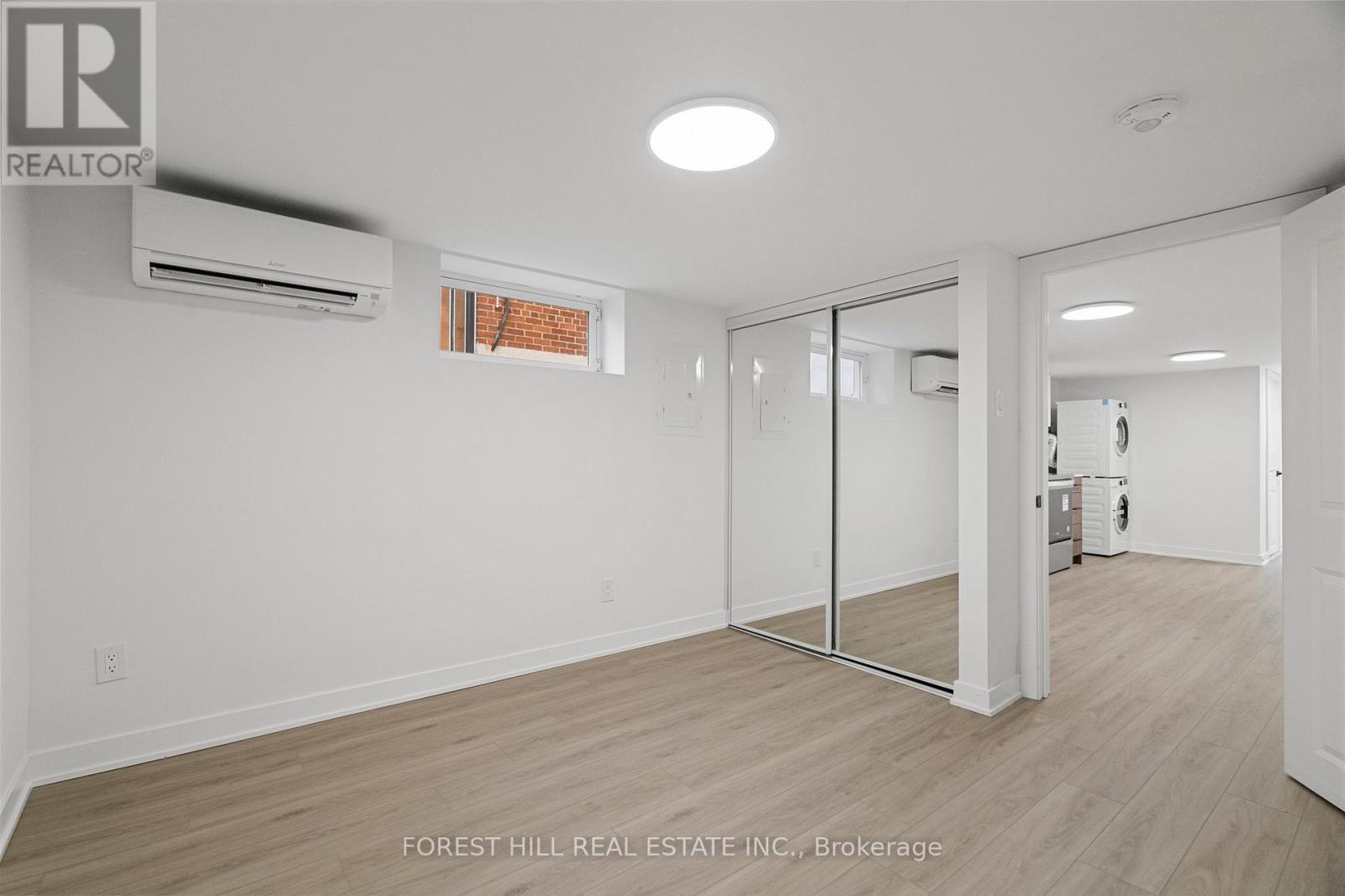 D - 69 Claybrooke Street, Toronto, Ontario  M6M 3P8 - Photo 5 - W13507678