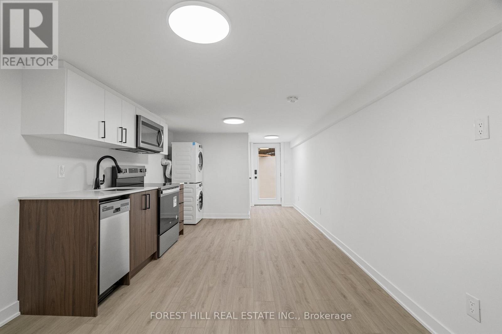 D - 69 Claybrooke Street, Toronto, Ontario  M6M 3P8 - Photo 9 - W13507678