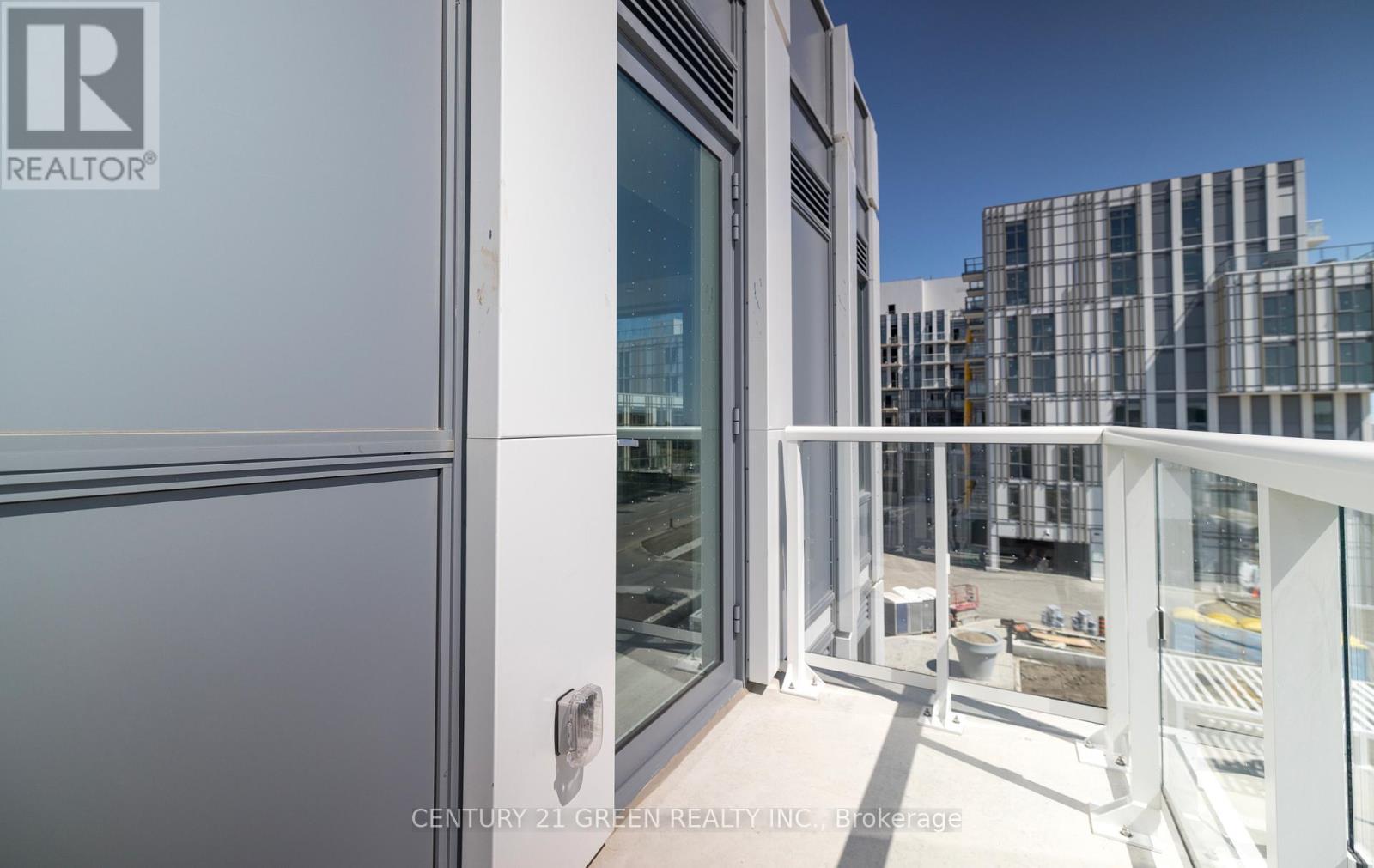 524 - 1005 Dundas Street E, Oakville, Ontario  L6H 8C7 - Photo 2 - W13507680