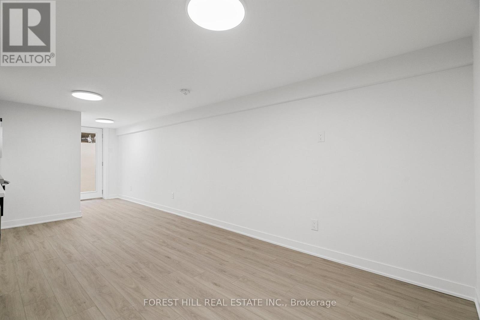 D - 69 Claybrooke Street, Toronto, Ontario  M6M 3P8 - Photo 8 - W13507678