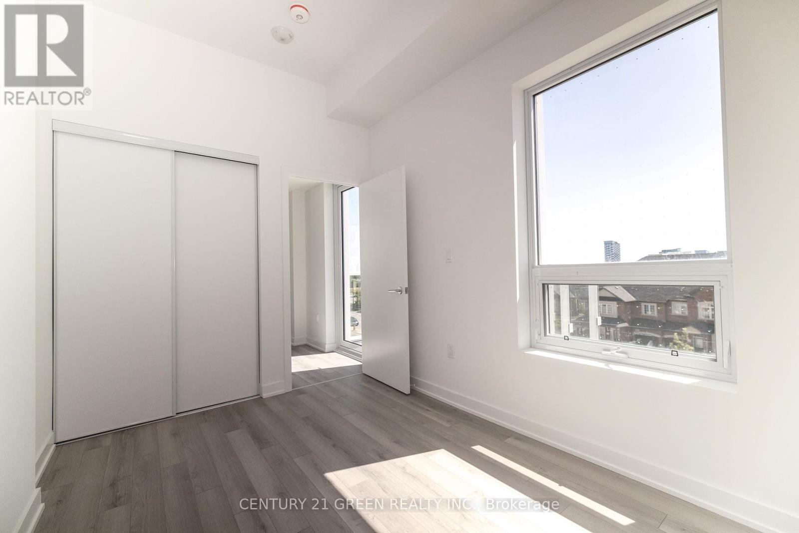 524 - 1005 Dundas Street E, Oakville, Ontario  L6H 8C7 - Photo 8 - W13507680