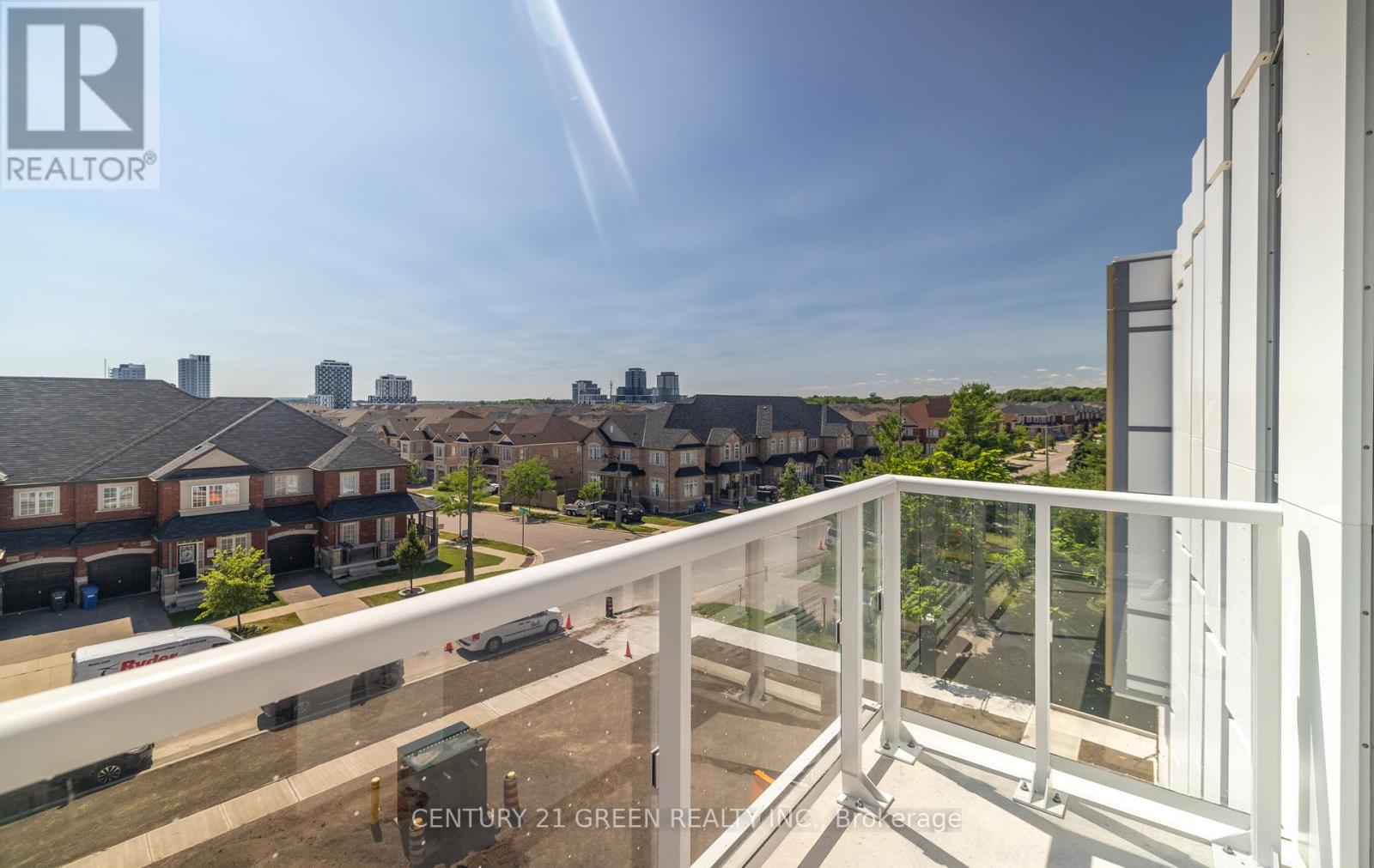 524 - 1005 Dundas Street E, Oakville, Ontario  L6H 8C7 - Photo 4 - W13507680