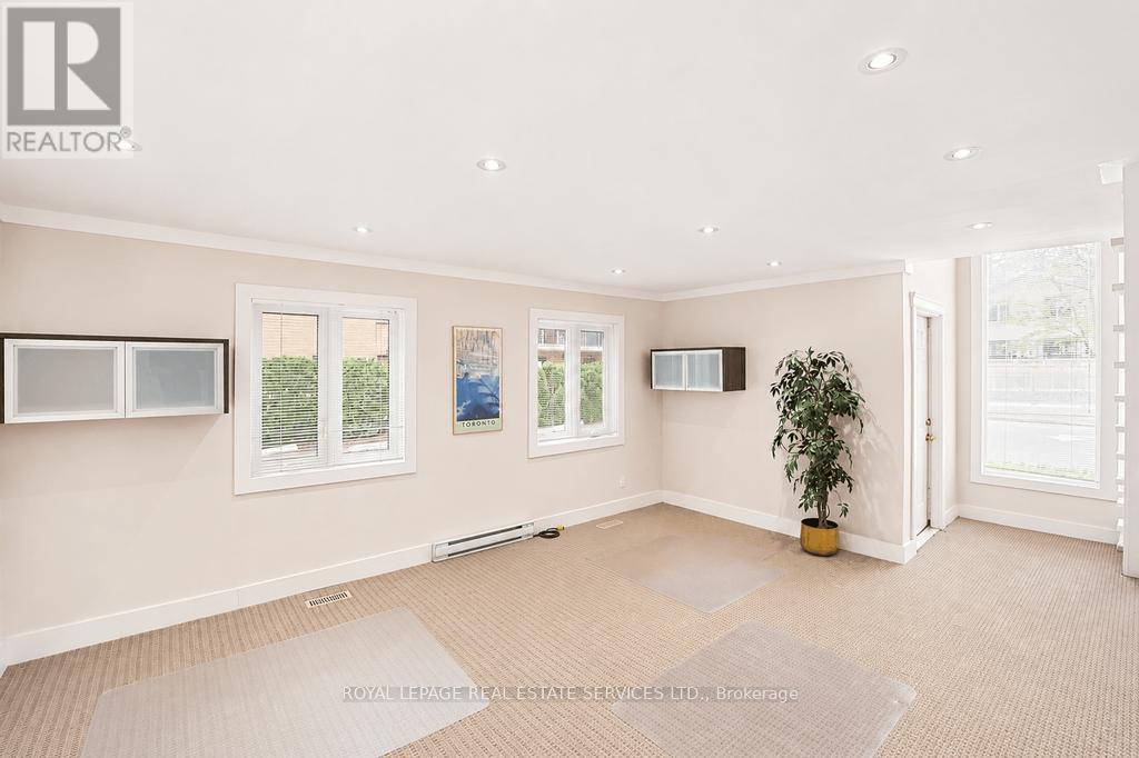34 Rebecca Street, Oakville, Ontario L6K 1J1 - Photo 19 - W13507688