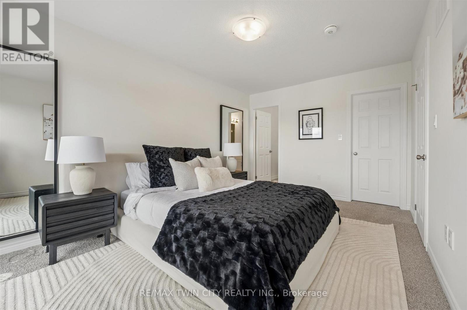 80 Lomond Lane, Kitchener, Ontario  N2R 0R4 - Photo 38 - X13506558