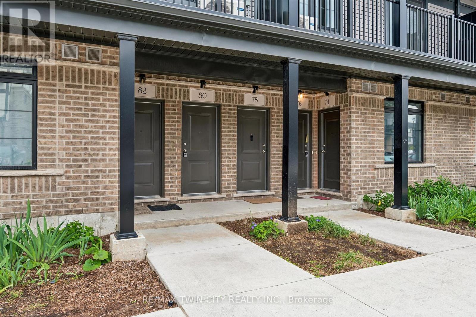 80 LOMOND LANE, Kitchener, Ontario