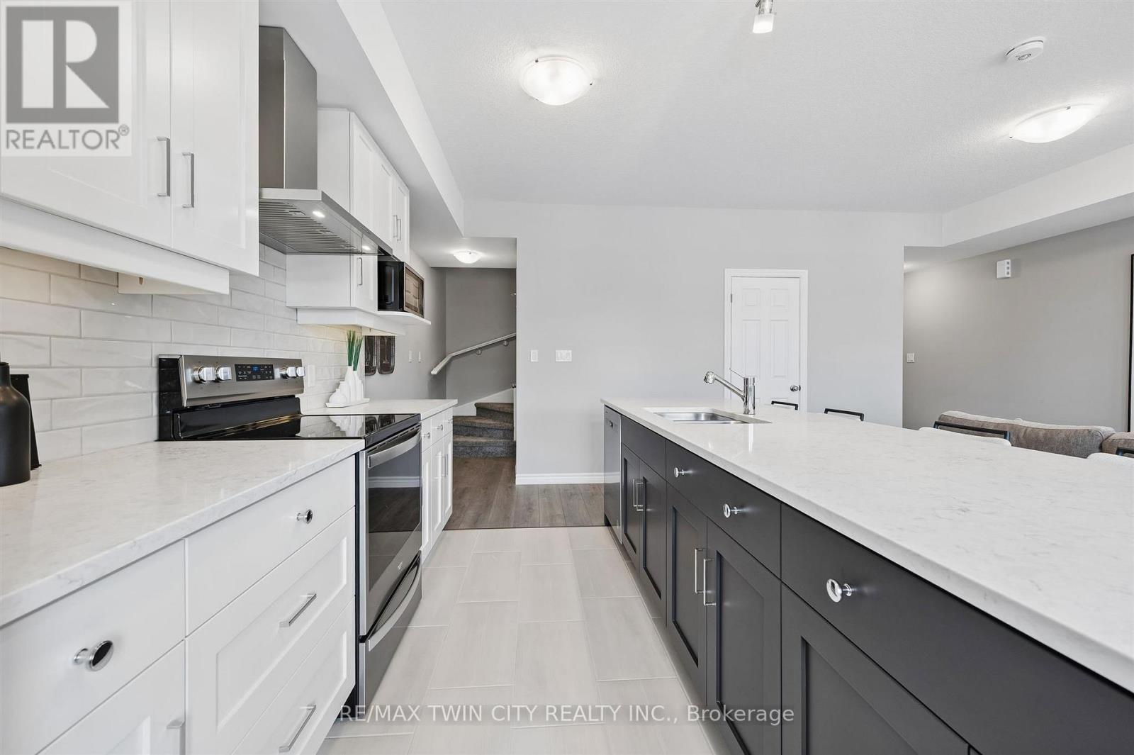 9 Lomond Lane, Kitchener, Ontario  N2R 0T6 - Photo 17 - X13506566