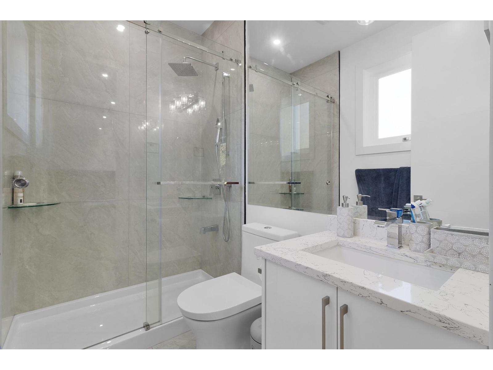 10936 128a Street, Surrey, British Columbia  V3T 3G2 - Photo 6 - R3141197