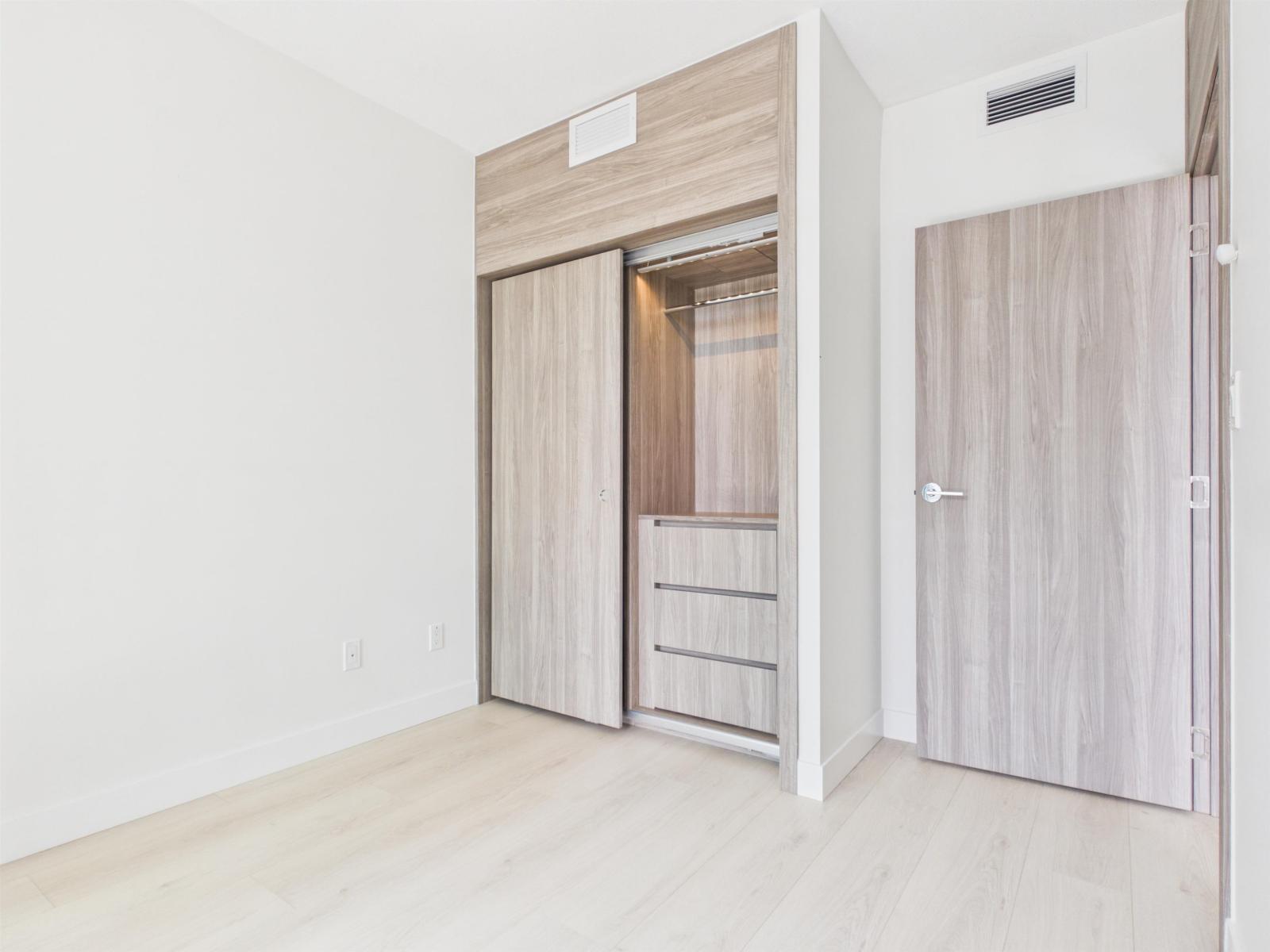 801 9887 Whalley Boulevard, Surrey, British Columbia  V3T 0P4 - Photo 11 - R3139328