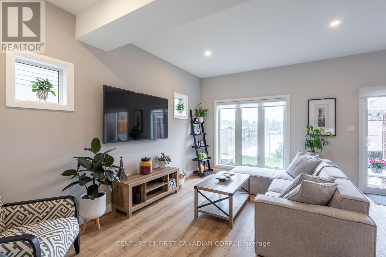 19 - 17 Nicholson Street, Lucan Biddulph, Ontario N0M 1A0 - Photo 10 - X13507926