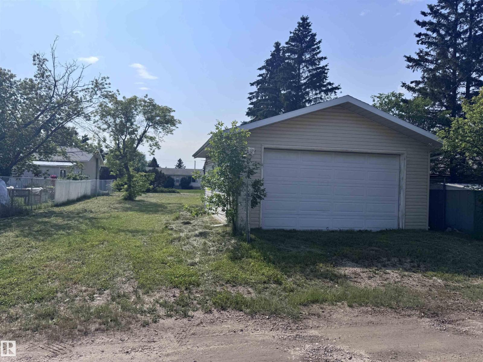10315 108 Avenue, Westlock, Alberta