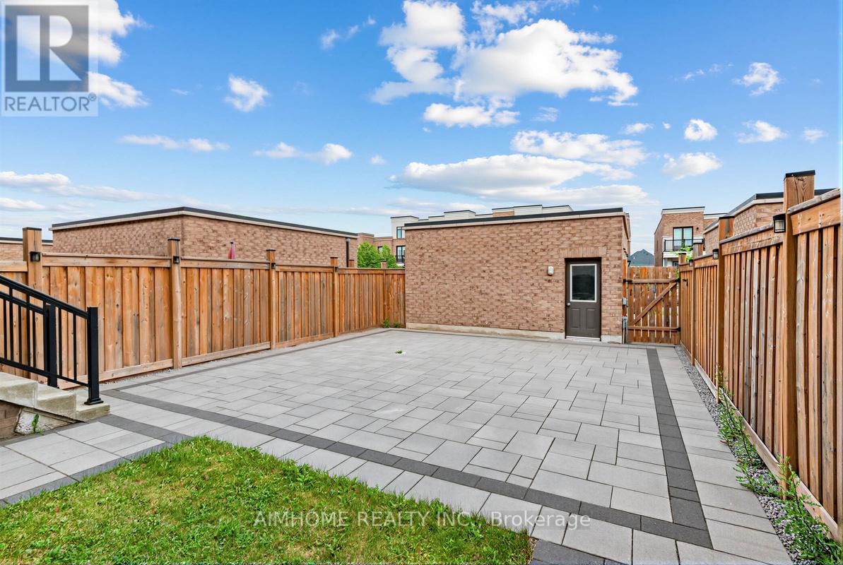 1238 Wellington Street, Aurora, Ontario  L4G 2C9 - Photo 4 - N13507940