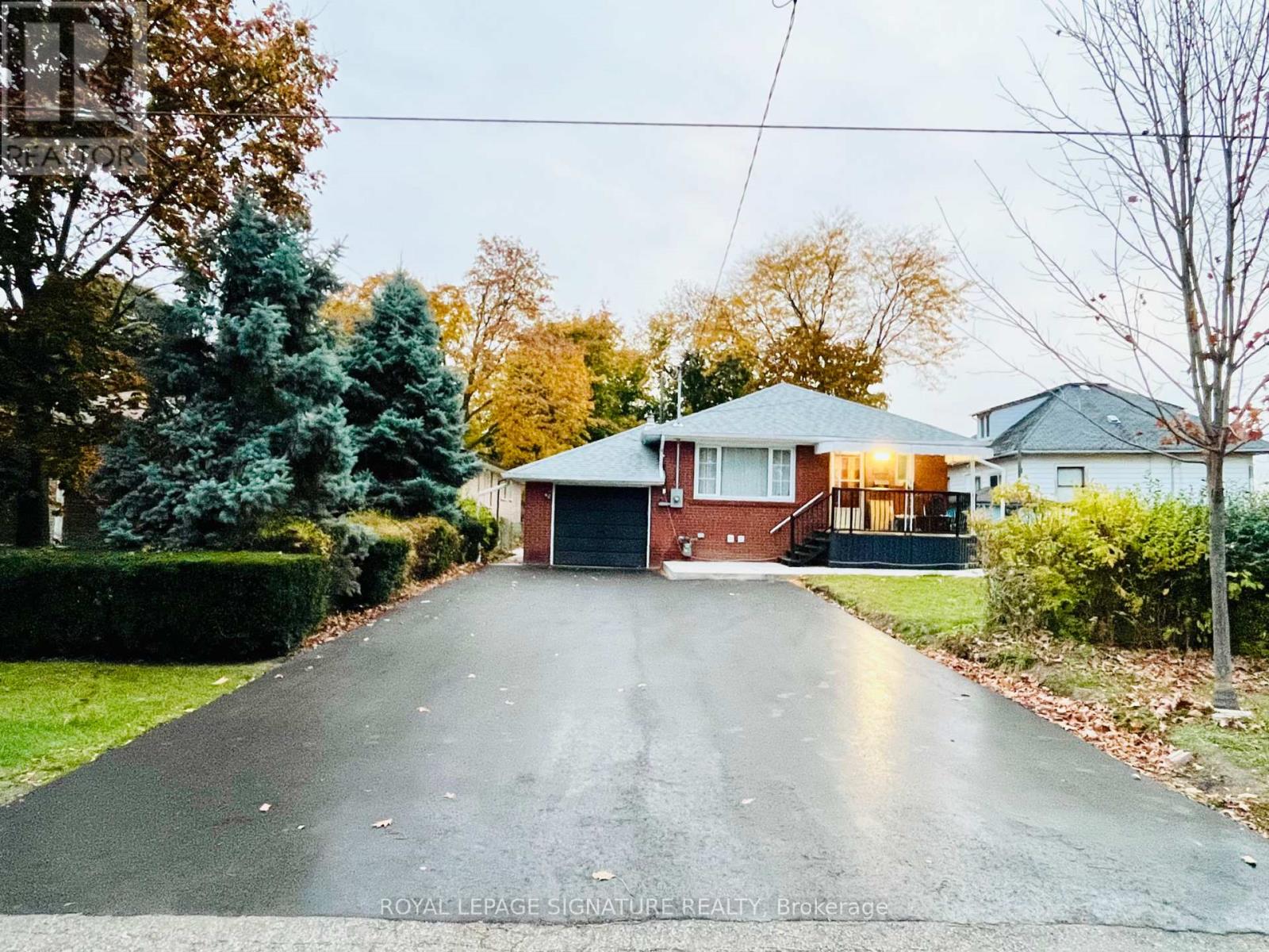 LOWER - 54 RIVERDALE DRIVE, Toronto, Ontario
