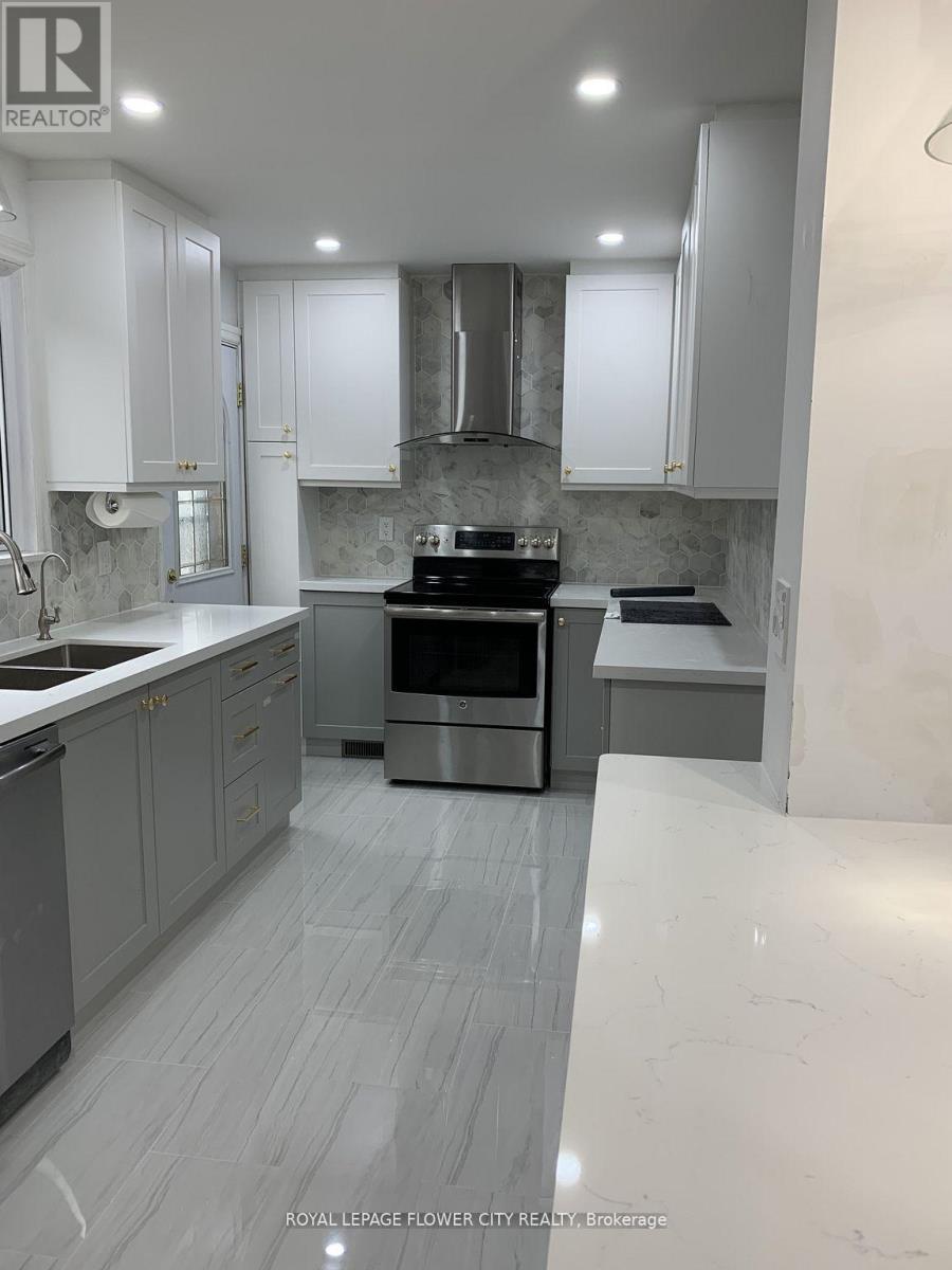 118 Sexton Crescent, Toronto, Ontario  M2H 2L6 - Photo 13 - C13497884