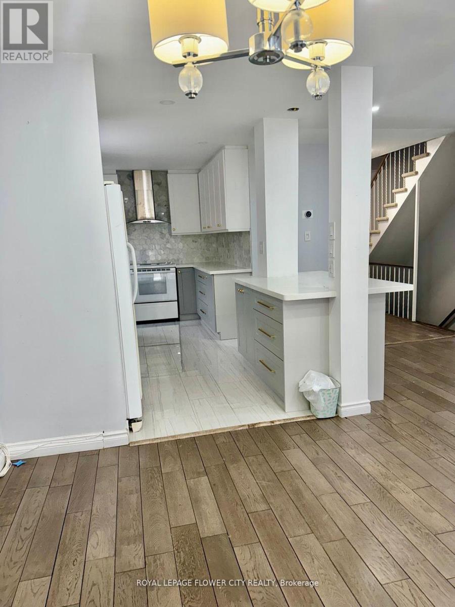 118 Sexton Crescent, Toronto, Ontario  M2H 2L6 - Photo 18 - C13497884
