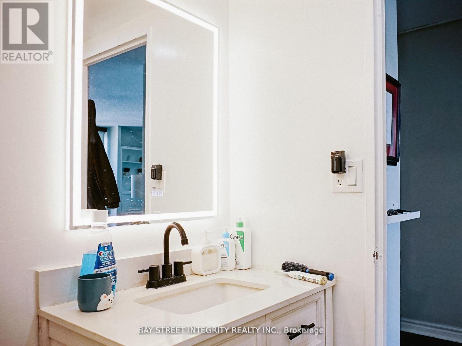 3013 - 33 Harbour Square, Toronto, Ontario  M5J 2G2 - Photo 9 - C13506030
