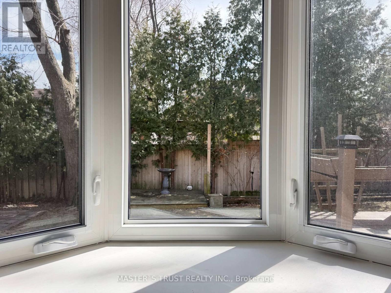 25 Cheval Drive, Toronto, Ontario  M3B 1R5 - Photo 8 - C13506514