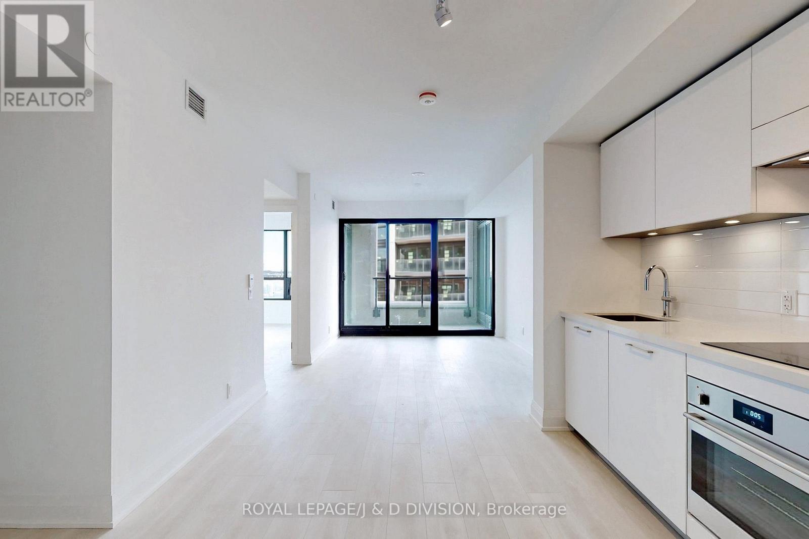 510 - 33 Frederick Todd Way, Toronto, Ontario  M4G 0C9 - Photo 4 - C13506642