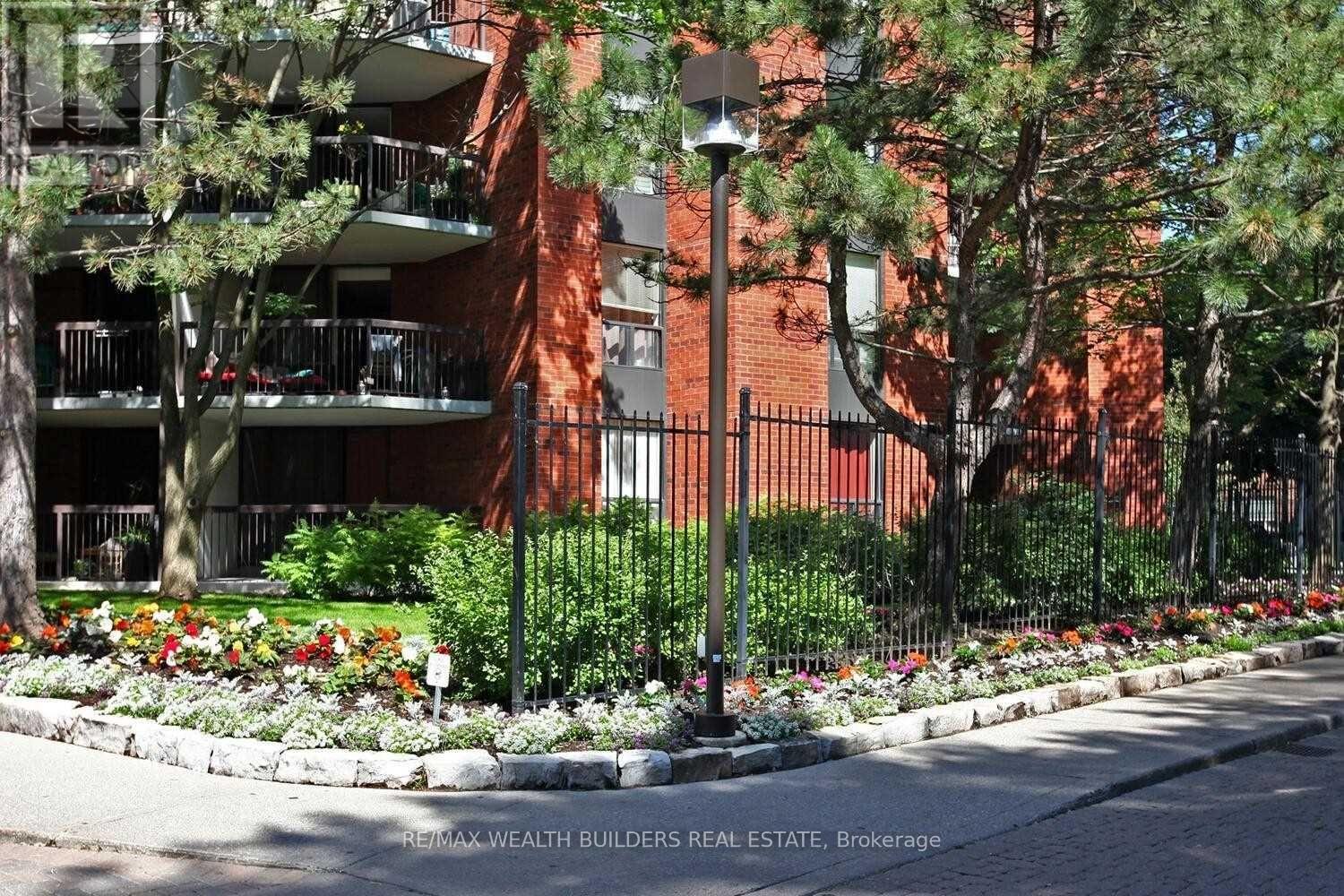 207 - 77 Maitland Place, Toronto, Ontario  M4Y 2V6 - Photo 2 - C13506644