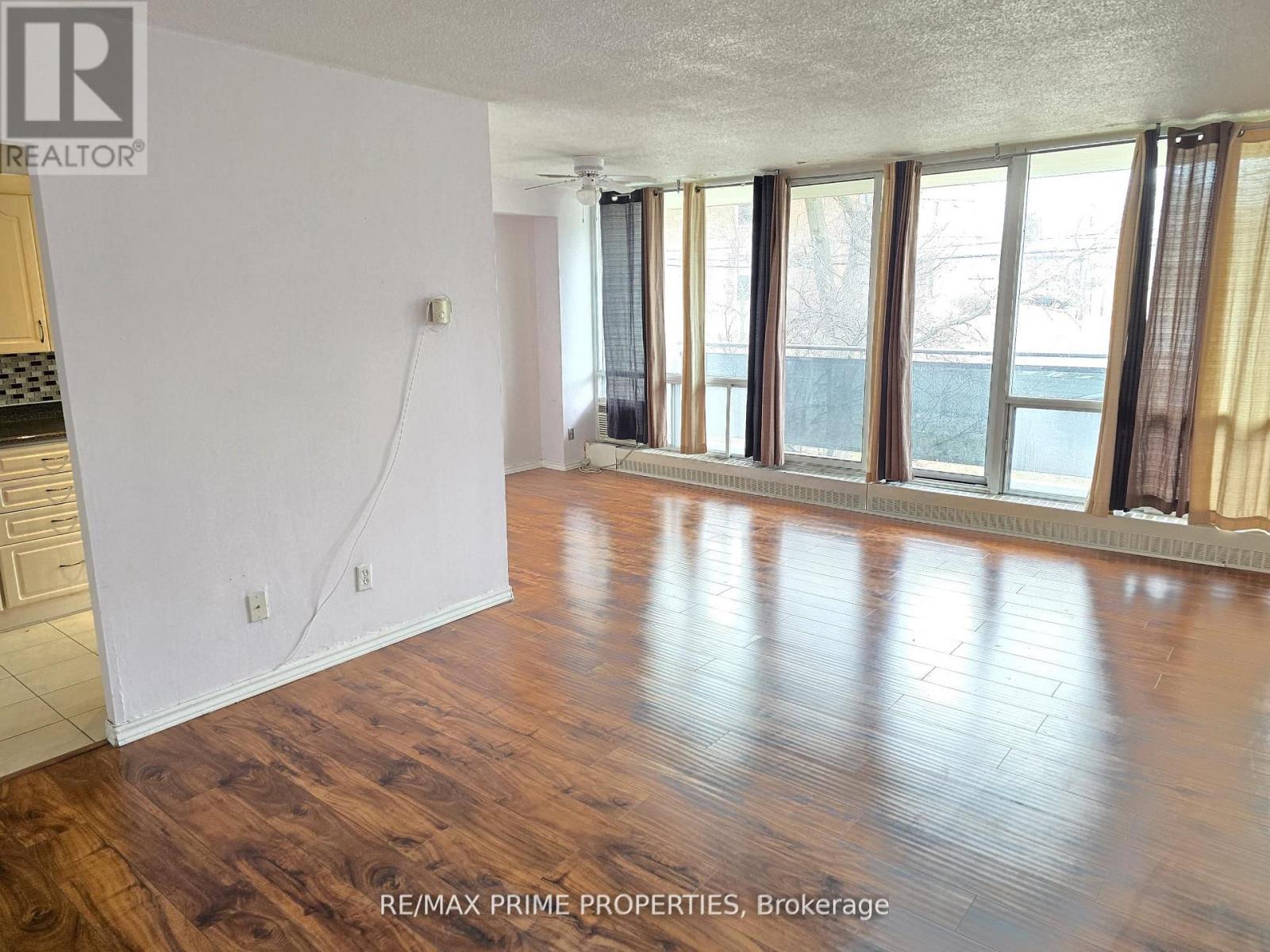 #214 - 10 Sunrise Avenue, Toronto, Ontario  M4A 2R1 - Photo 5 - C13506658