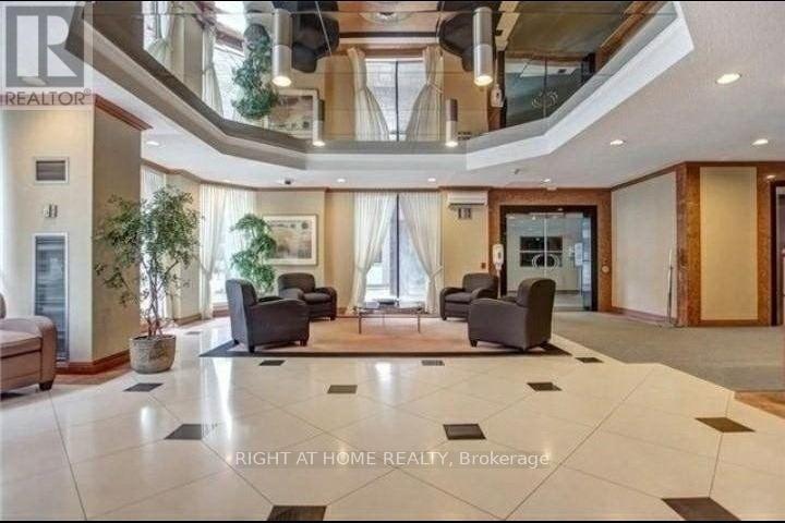 2309 - 633 Bay Street, Toronto, Ontario  M5G 2G4 - Photo 2 - C13506662
