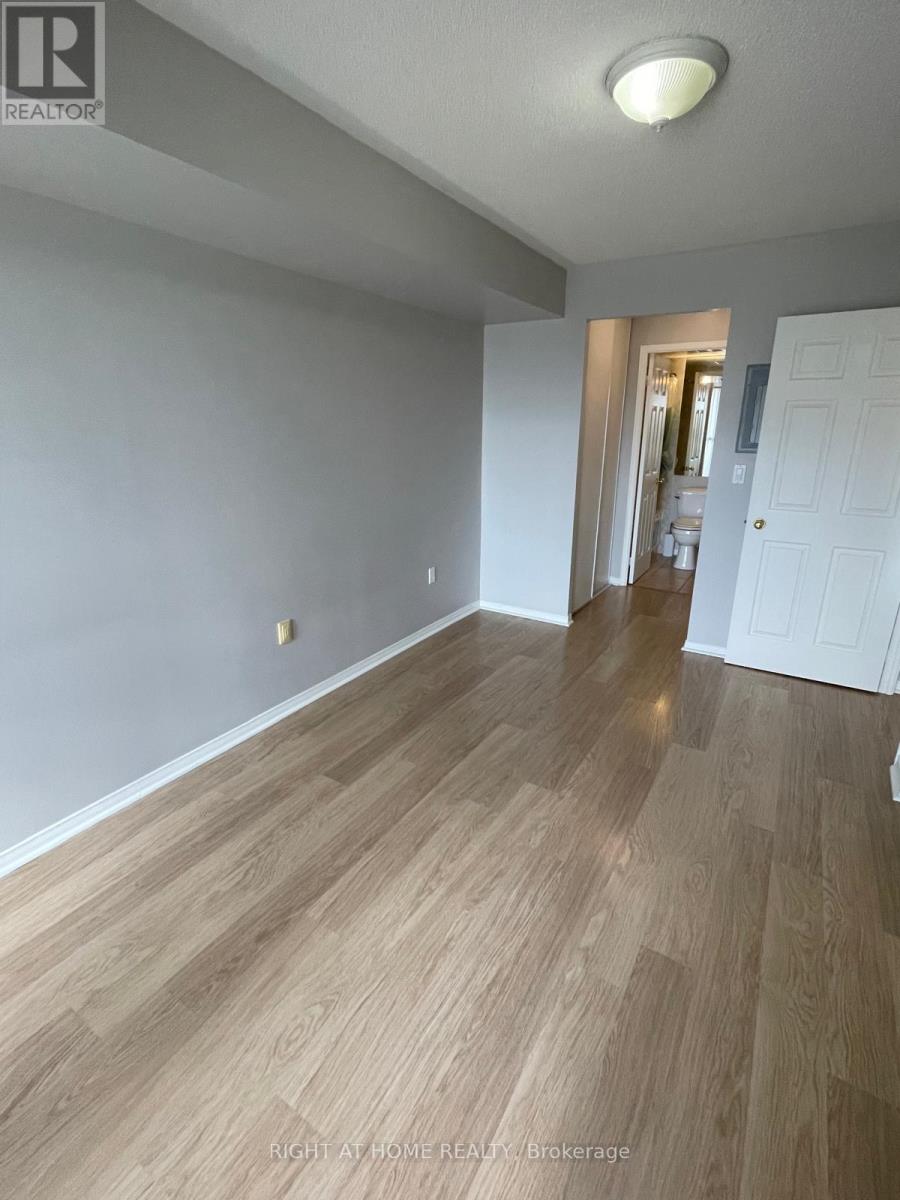 1009 - 887 Bay Street, Toronto, Ontario  M5S 3K6 - Photo 13 - C13506808