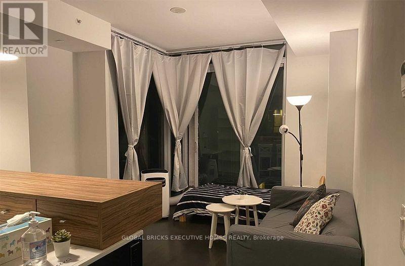 701 - 75 St Nicholas Street, Toronto, Ontario  M4Y 0A5 - Photo 4 - C13506776