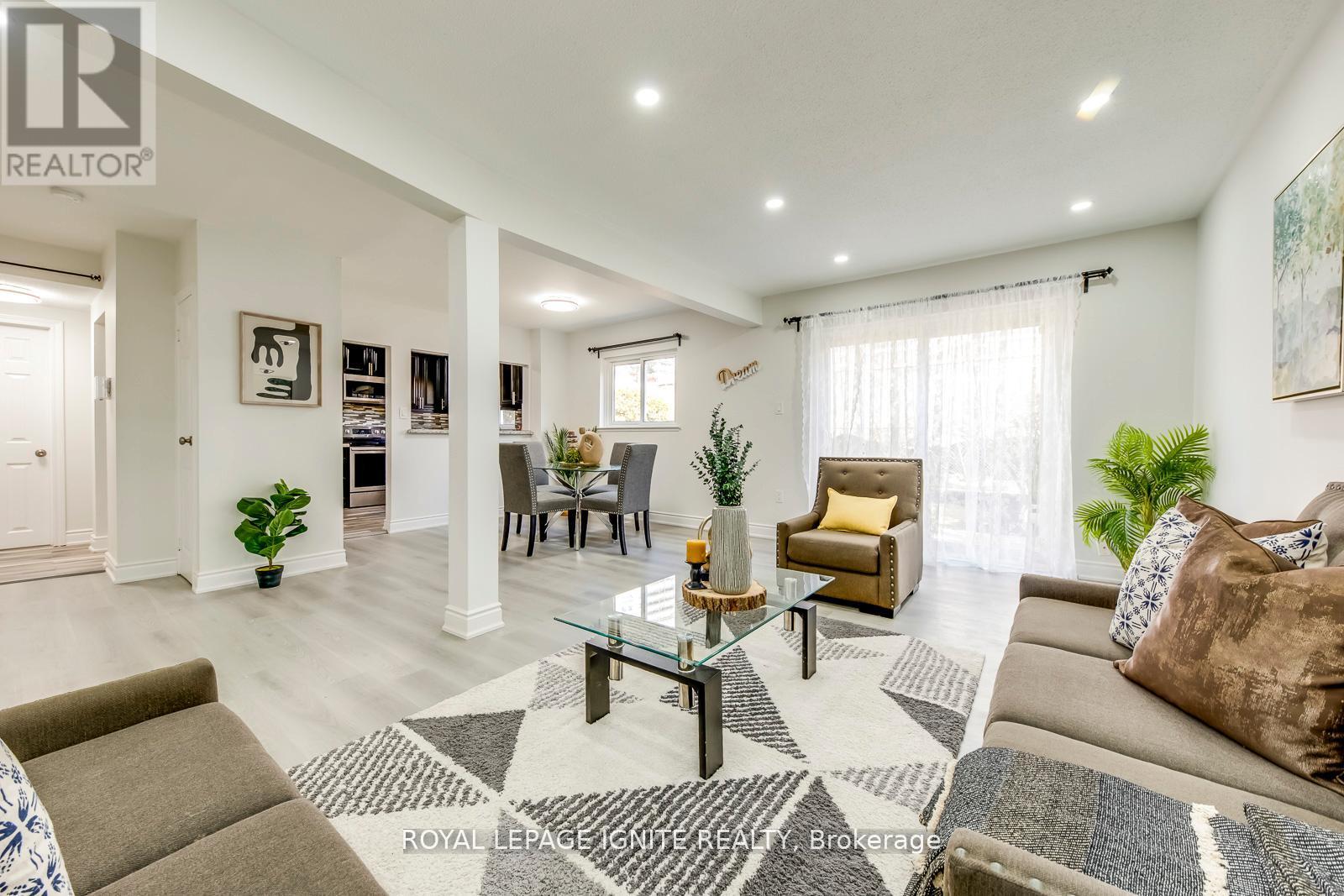 4 - 10 Leith Hill Road, Toronto, Ontario  M2J 1Z2 - Photo 4 - C13507060