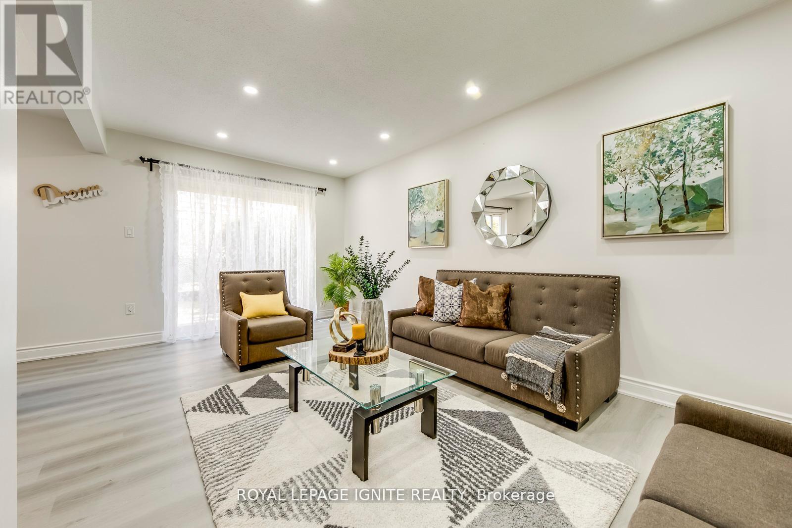 4 - 10 Leith Hill Road, Toronto, Ontario  M2J 1Z2 - Photo 5 - C13507060