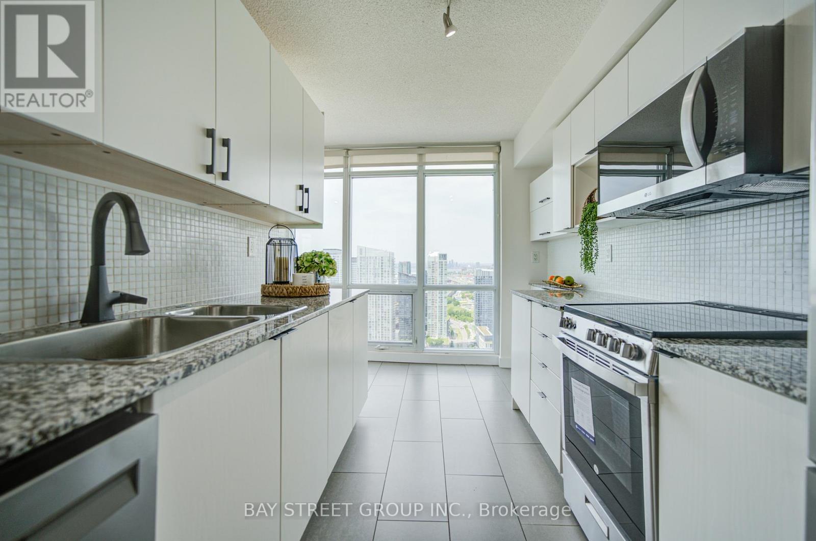 4612 - 15 Fort York Boulevard, Toronto, Ontario  M5V 3Y4 - Photo 11 - C13507074