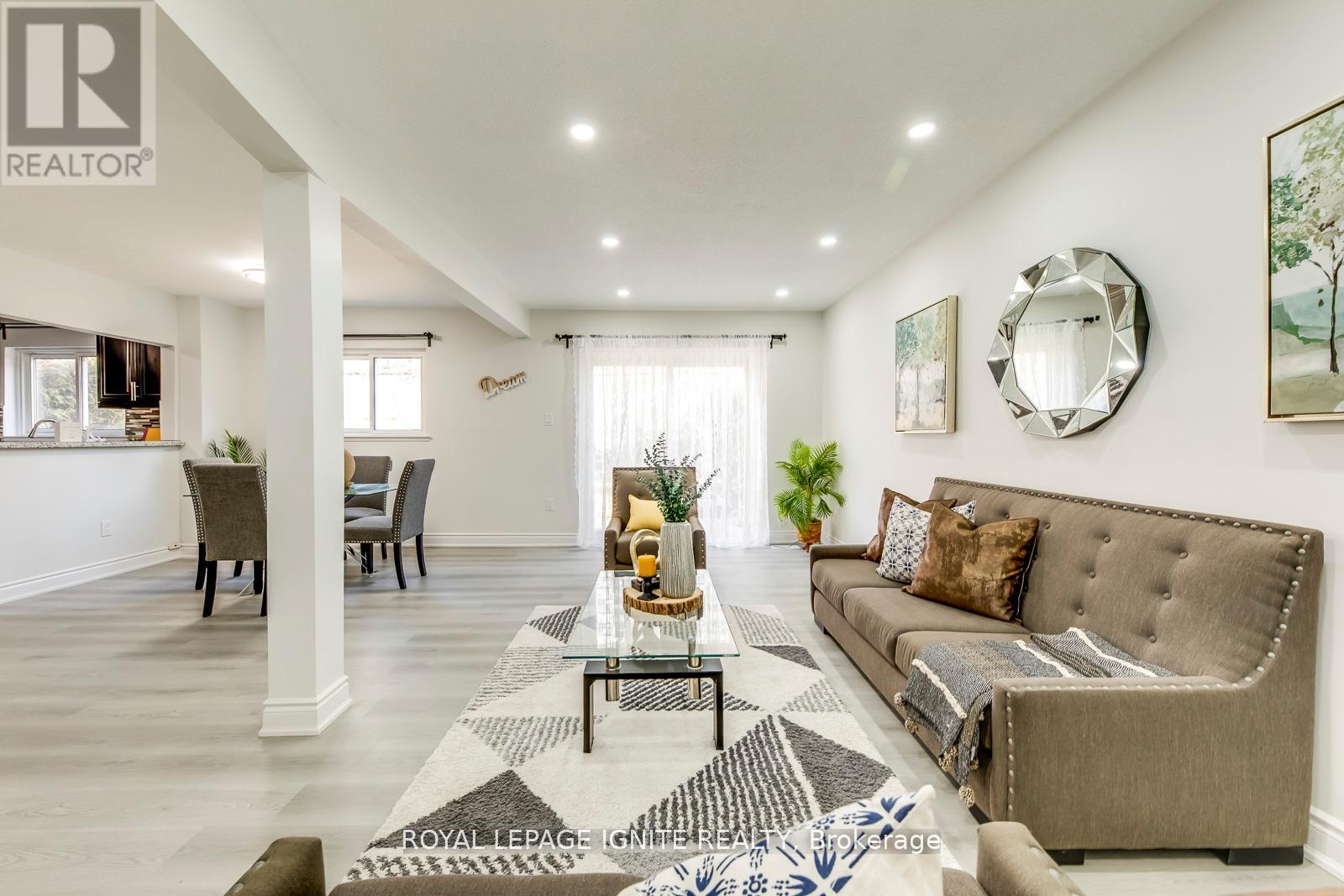 4 - 10 Leith Hill Road, Toronto, Ontario  M2J 1Z2 - Photo 3 - C13507060