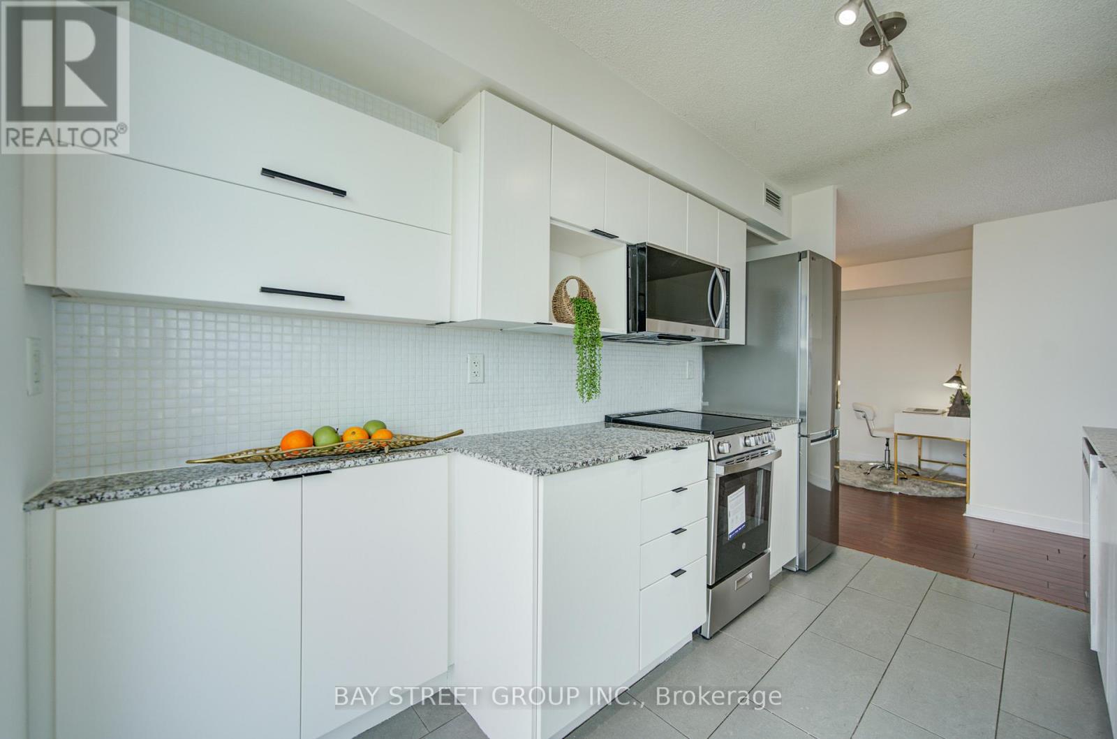 4612 - 15 Fort York Boulevard, Toronto, Ontario  M5V 3Y4 - Photo 12 - C13507074